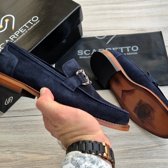 Men's Suede Leather Buckle Loafers - Picture 6 of 6